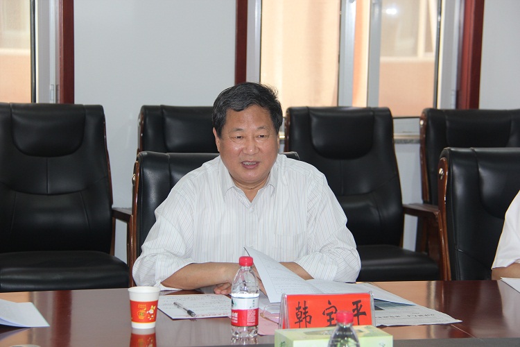 评审专家-徐州威廉希尔·威廉希尔(中国)官方网学院原校长韩宝平教授.JPG 评审专家-徐州威廉希尔·威廉希尔(中国)官方网学院原校长韩宝平教授.JPG